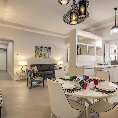 Flat With Terrace By Vatican Daire *