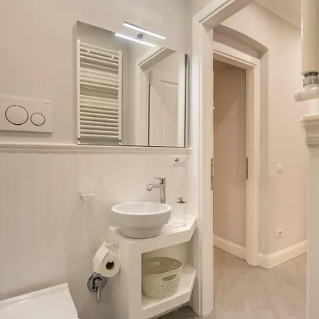 Flat With Terrace By Vatican