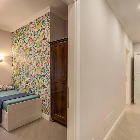 Flat With Terrace By Vatican *